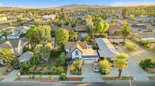 239 7 St, Perris CA 92570-2366 exterior