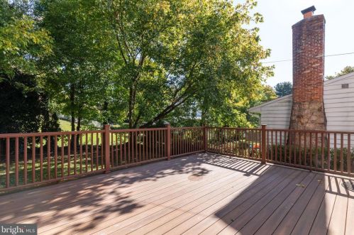 209 Foster Ave, Pittsburgh PA 15205-2352 exterior