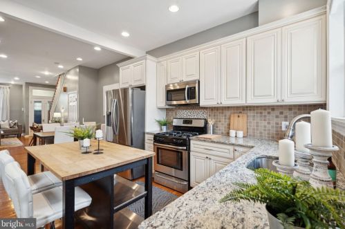 2230 16 St, Philadelphia PA 19132-4418 exterior