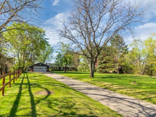 5270 132nd St, Saint Paul, MN 55124-8714