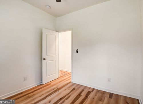 1401 Mcclelland Ave, Atlanta GA  30344-1610 exterior