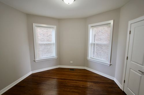 6942 Indiana Ave, Chicago IL 60637-4509 exterior