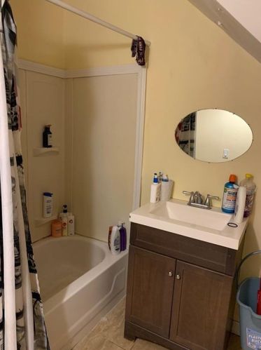 146 Cleveland St, Providence RI 02904-3525 exterior