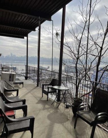 114 Pne St, Cliffside Park NJ 07010-1018 exterior