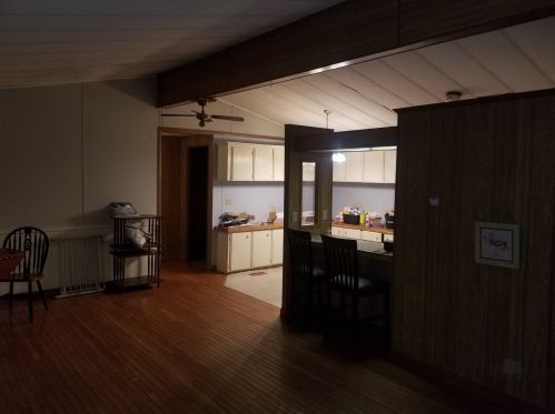 3 Leanne Dr, Concord NH 03303-2056 exterior