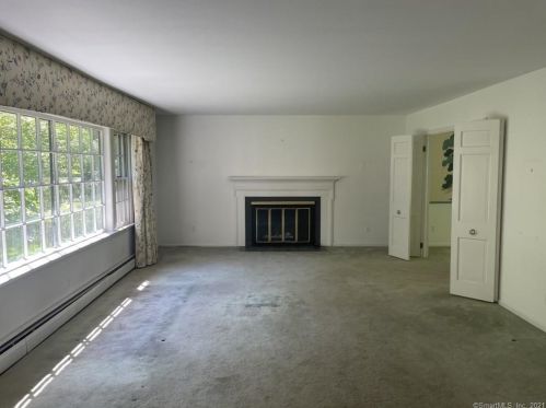 53 Colony Rd, Westport CT  06880-3705 exterior