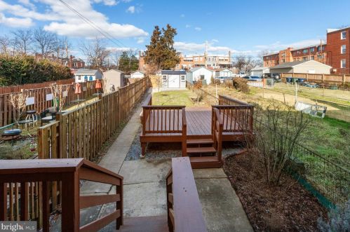 33 Hamilton St, Washington DC 20011-6360 exterior