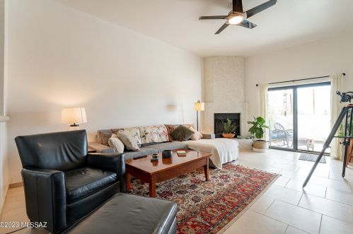 5221 1st Ave, Tucson AZ  85718-4701 exterior