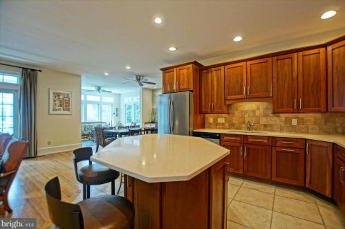 307 Cpe Shr Dr, Lewes DE 19958-3104 exterior