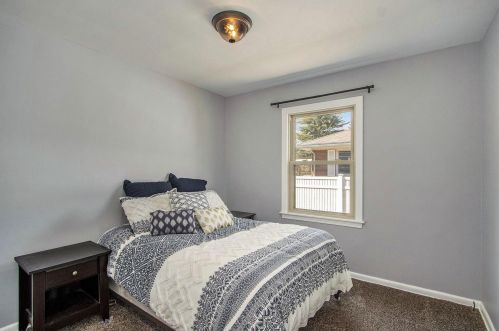 1914 Dorchester Ave, Kalamazoo MI  49001-5217 exterior