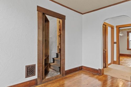 10 Amherst Ave, Pittsburgh PA 15229-1536 exterior