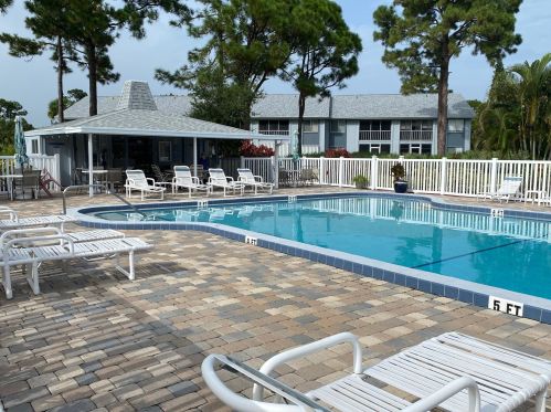 5767 Deer Run Dr, Fort Pierce FL 34951-3312 exterior