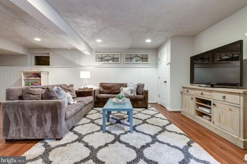 2122 Rampart Dr, Alexandria VA exterior