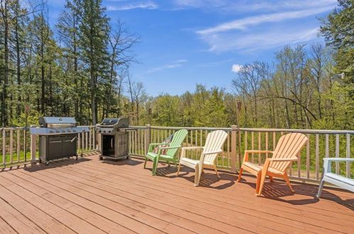 164 Bartlett Dr, Weare NH  03281-5339 exterior