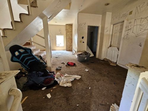 608 30, Milwaukee WI 53215-1214 exterior