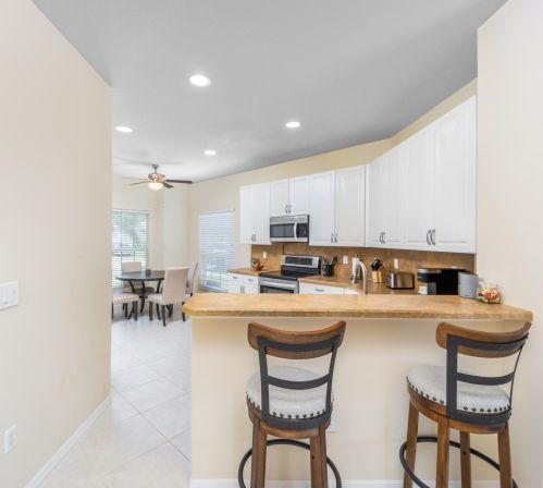 10014 Chadwick Dr, Fort Pierce FL  34987-2418 exterior