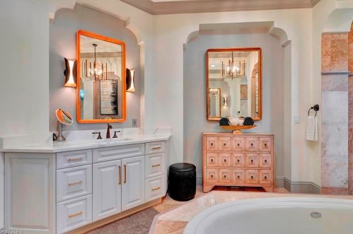 606 Binnacle Dr, Naples FL 34103-2725 exterior