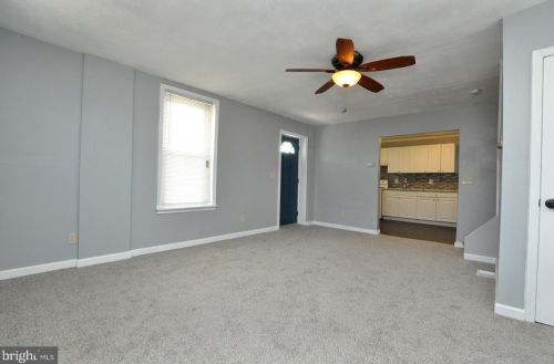 243 Parkinson Ave, Trenton NJ  08610-5409 exterior