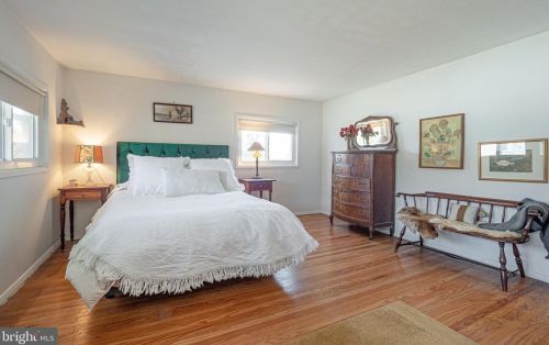 3 War Admiral Ln, Media PA 19063-5238 exterior