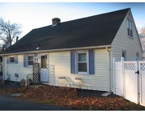 129 Ludlow St, Worcester MA  01603-1123 exterior