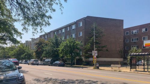 7120 Sheridan Rd, Chicago IL 60626-2915 exterior
