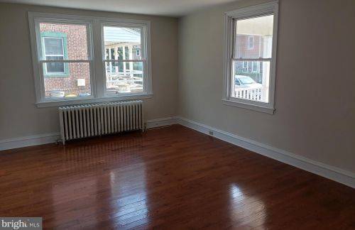 21 County Line Rd, Ardmore PA 19003-0021 exterior