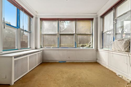 6417 Magnolia Ave, Chicago IL 60626-5306 exterior