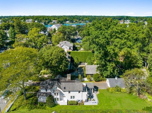 21 Crockett St, Norwalk CT exterior