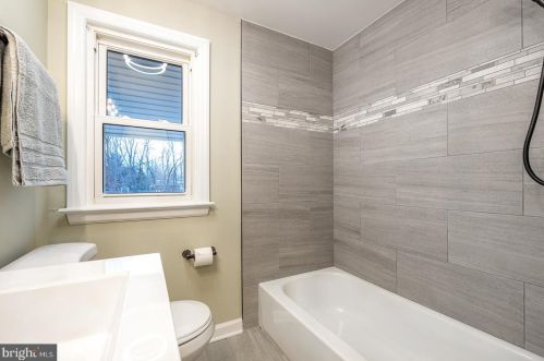 22 Sadie St, Trenton NJ 08619-4309 exterior