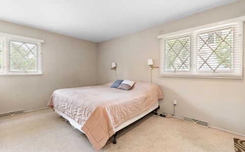 1306 Fawnvalley Dr, Saint Louis MO 63131-3921 exterior