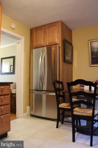 1735 Cameron St, Alexandria VA  22314-2706 exterior