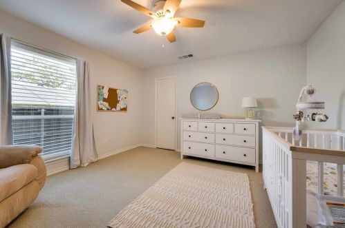 9672 Atherton Dr, Dallas TX 75243-6135 exterior