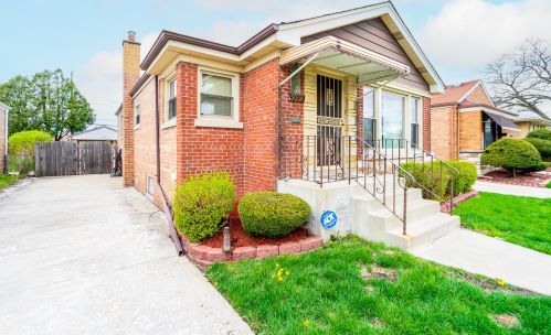 9008 Sacramento, Chicago IL 60805-1332 exterior