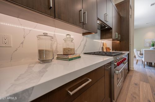 6417 30th Way, Phoenix AZ  85016-8927 exterior