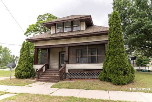 1133 Jefferson St, Meskegon, MI 49440-1409