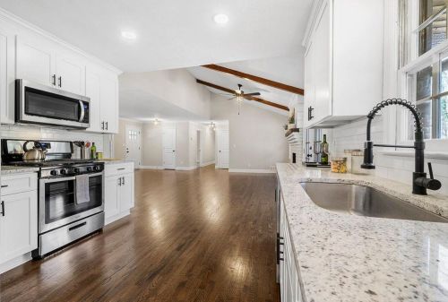 3740 High Pt Ln, Atlanta GA 30331-7906 exterior