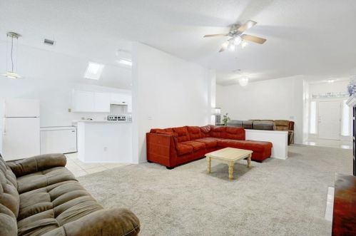 8002 Elkhorn Mountain Trl, Austin TX  78729-6410 exterior