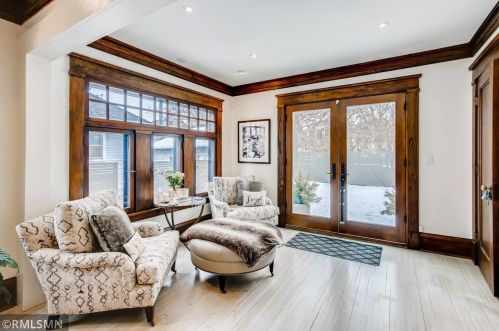 1882 Feronia Ave, Saint Paul MN 55104-3550 exterior