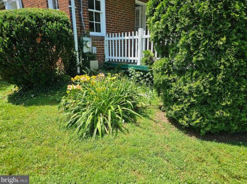 9216 Flower Ave, Silver Spring MD 20912-6641 exterior