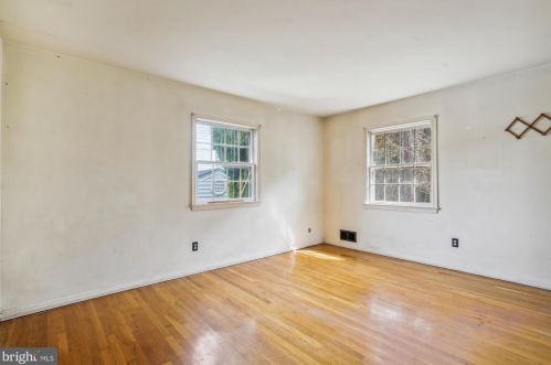 1391 Canterbury Way, Rockville MD 20854-6106 exterior