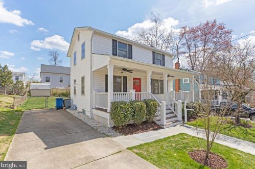 9913 Dickens Ave, Bethesda, MD 20814-2105