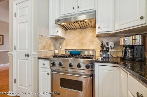 44 Cypress Point Ln, Jackson Twp NJ  08527-4017 exterior