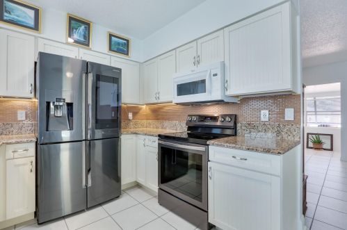 206 Fernandina St, Fort Pierce FL  34949-3534 exterior