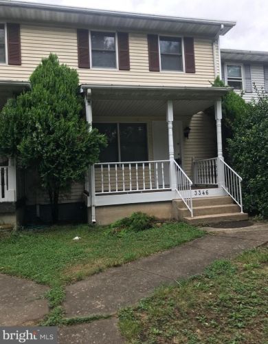 3346 Commonwealth Ave, Alexandria VA  22305-2827 exterior