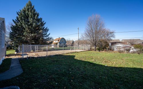 3304 Norwich Ave, Milwaukee WI  53235-4724 exterior