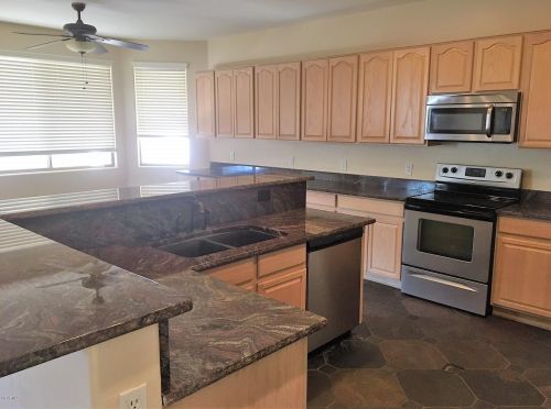 26606 24th Dr, Phoenix AZ  85085-8730 exterior