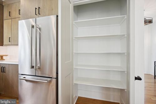 5120 25th Pl, Arlington VA  22207-2603 exterior