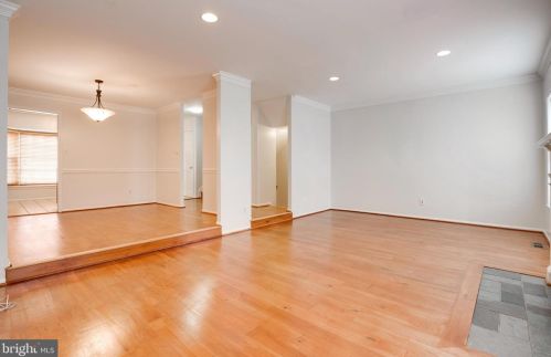 7 Grace Church Ct, Silver Spring MD  20910-2161 exterior