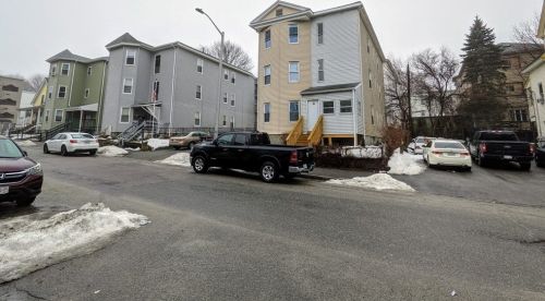 26 Mendon St, Worcester MA 01604-4804 exterior