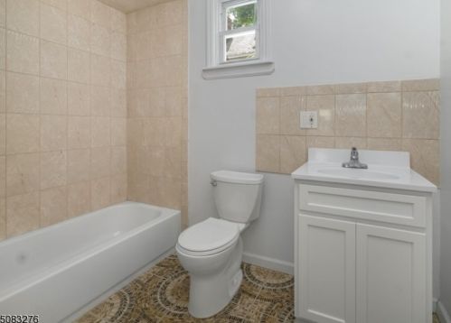 382 15th Ave, Paterson NJ  07504-1912 exterior